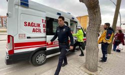 Ciple çarpışan motosikletli çocuk sürücü yaralandı