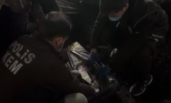 Kömür yüklü tırın dorsesinden binlerce kaçak ürün çıktı