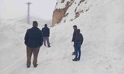 Yolda kalan araçlar kurtarıldı