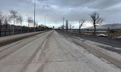 Niğde’de o güzergâhta trafik tek şeride düştü