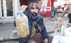 Niğde’de sarmanın yıldızı asma yaprağı tezgahlarda