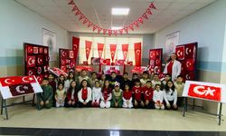 Öğrencilerden Bayrak Sevgisi Haftası’na özel sergi