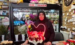 Niğde’de çiçekçiler sevgililer günü mesaisinde