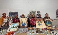 Niğde’de döküm rölyef kursunda kursiyerler üreterek sosyalleşiyor