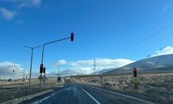 Niğde’de zarar gören trafik ışıkları tamir edildi