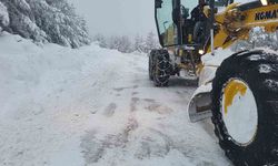 Yozgat Özel İdare ekipleri karla mücadeleyi sürdürüyor