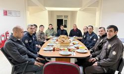 Altunhisar’da emniyet personeline sahur ziyareti
