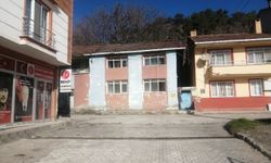 Evinde baygın halde bulunan kadın hayatını kaybetti