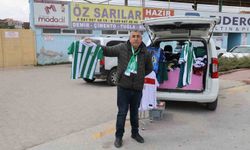 Hayatını formasını sattığı takıma adadı