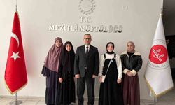 Hafız olan 4 öğrenci altınla ödüllendirildi