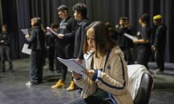 Tiyatroya ilgi artıyor, kurslar yoğun katılımla sürüyor