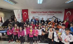 Kemal Aydoğan İlkokulu’ndan 6 kupa, 24 madalya