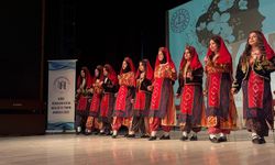 Niğde’de kadınlar günü coşkusu sahneye taşındı