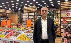 Niğde’de bayram şekeri tezgahlarında renkli yoğunluk