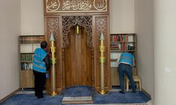 Niğde’de hükümlüler camileri temizledi