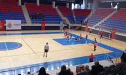 Niğde’de okul sporları hentbol türkiye şampiyonası sürüyor