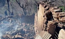 Yanan evden parasını kurtarmak isterken ağır yaralandı