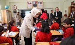 Maarifin kalbinde çocuk etkinlikleri ile öğrencilerin yüzü güldü