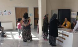 Karakapı kasabasında yüzlerce vatandaşa ücretsiz tarama