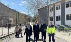 Kaymakam Gökçe okulda incelemelerde bulundu