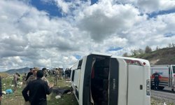 Yolcu otobüsü devrildi: 1 öl*ü, 13 yaralı