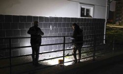 Arkadaşının evinde pencereden düşen üniversiteli kız ağır yaralandı