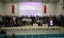 Niğde’de HackNiğde III Hackathonu ödül töreni düzenlendi