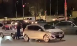 Derbent Kavşağı’nda iki araç çarpıştı