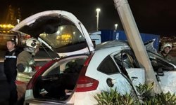 Hurdaya dönen otomobilin sürücüsü yaralandı