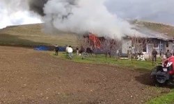 Alevlere teslim olan ev kullanılamaz hale geldi