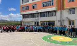 Öğrenciler Gazze için bağışta bulundu