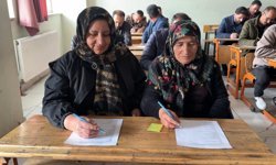 Çiftçiler bu kez sıralarda ter döktü