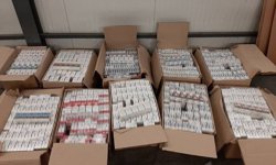 Otobüste tavan klimasına gizlenen sigara gümrüğe takıldı