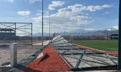 Niğde’de fırtınada devrilen korkuluklar onarılmadı