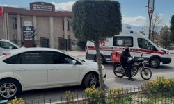 Niğde’de motor kurye ile otomobil çarpıştı: 1 Yaralı