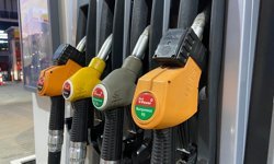 Akaryakıta zam: Motorin ve benzin fiyatları yükseldi