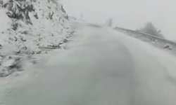 Niğde'de nisan ayında yeniden beyaza büründü