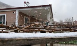 Nisan’da sürpriz kar: Niğde beyaza büründü
