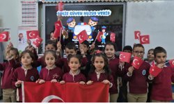 Edikli'deki öğrencilere Türkiye’nin dört bir yanından yanıt gecikmedi!