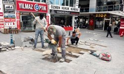 Niğde’de kaldırımlar yenileniyor