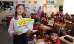 11 yaşında hikaye kitabı yazdı