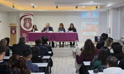 Niğde'de öğrencilerden "Safahat" paneli