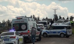 Öğrenci servisine tren çarptı: 13 öğrenci hafif yaralandı