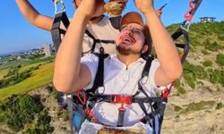 Yamaç paraşütünde şırdan keyfi: 'Adanalı havada da yer'