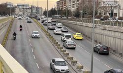 Bayram tatilinde yolda olan sürücülere hayati tavsiyeler