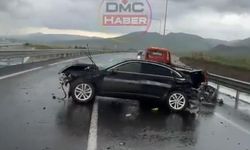 Niğde’de otomobil bariyerlere çarptı: 4 yaralı
