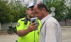 Trafikte zikzak çizerek ilerledi, hem alkollü hem firari çıktı