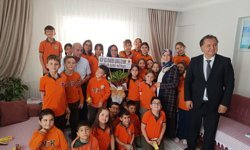 Şehit Savaş Borlu’nun annesine anneler günü ziyareti