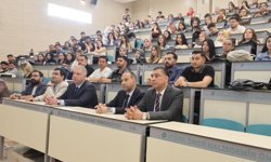 Başkan Özdemir'den NÖHÜ'lü maliyecilere yerel yönetim tecrübesi