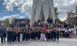 Niğde’de meydanda 19 Mayıs tanıtım gösterisi